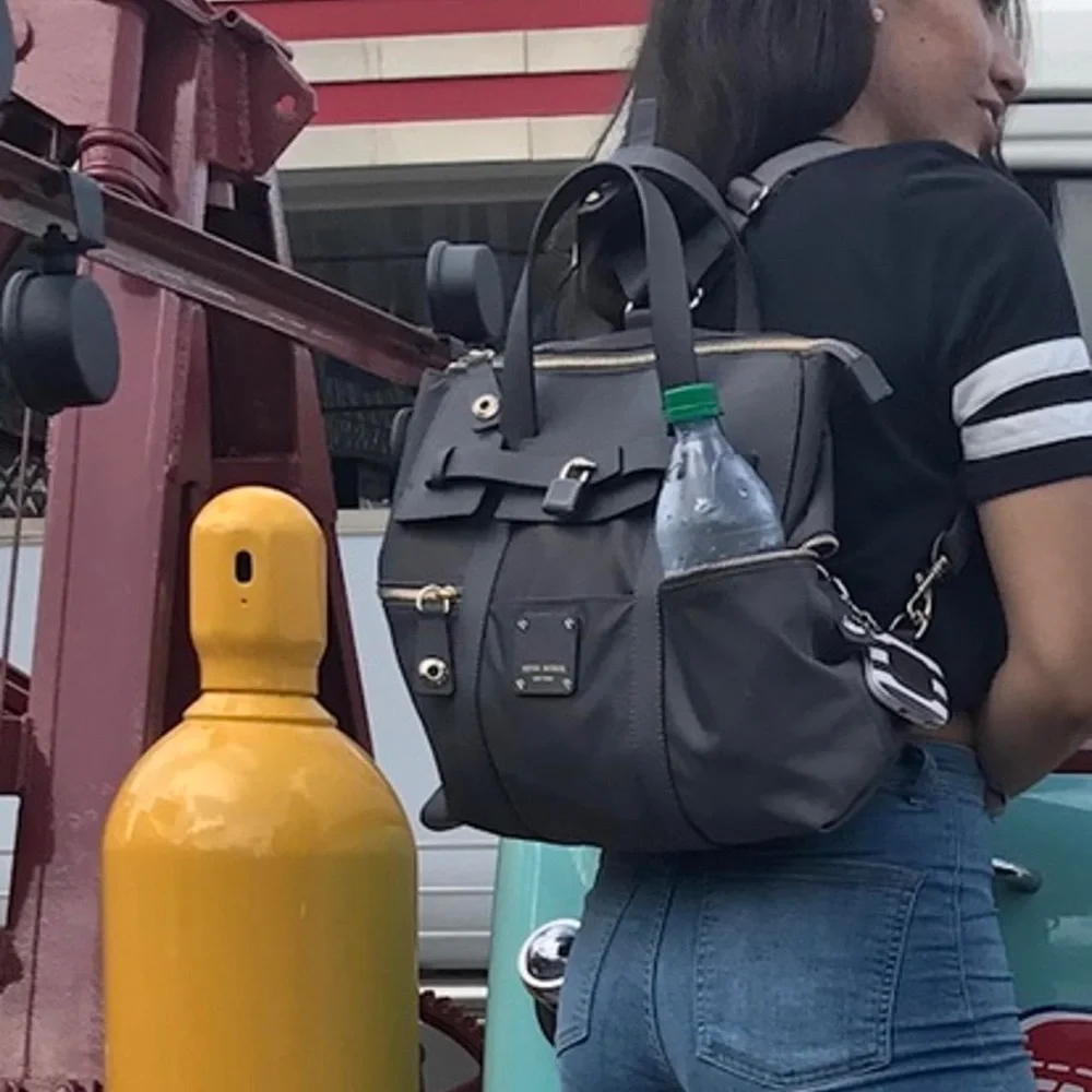 NWOT Gray Henri Bendel Jetsetter Convertible Nylon & Leather Backpack DUST BAG! - Picture 2 of 11